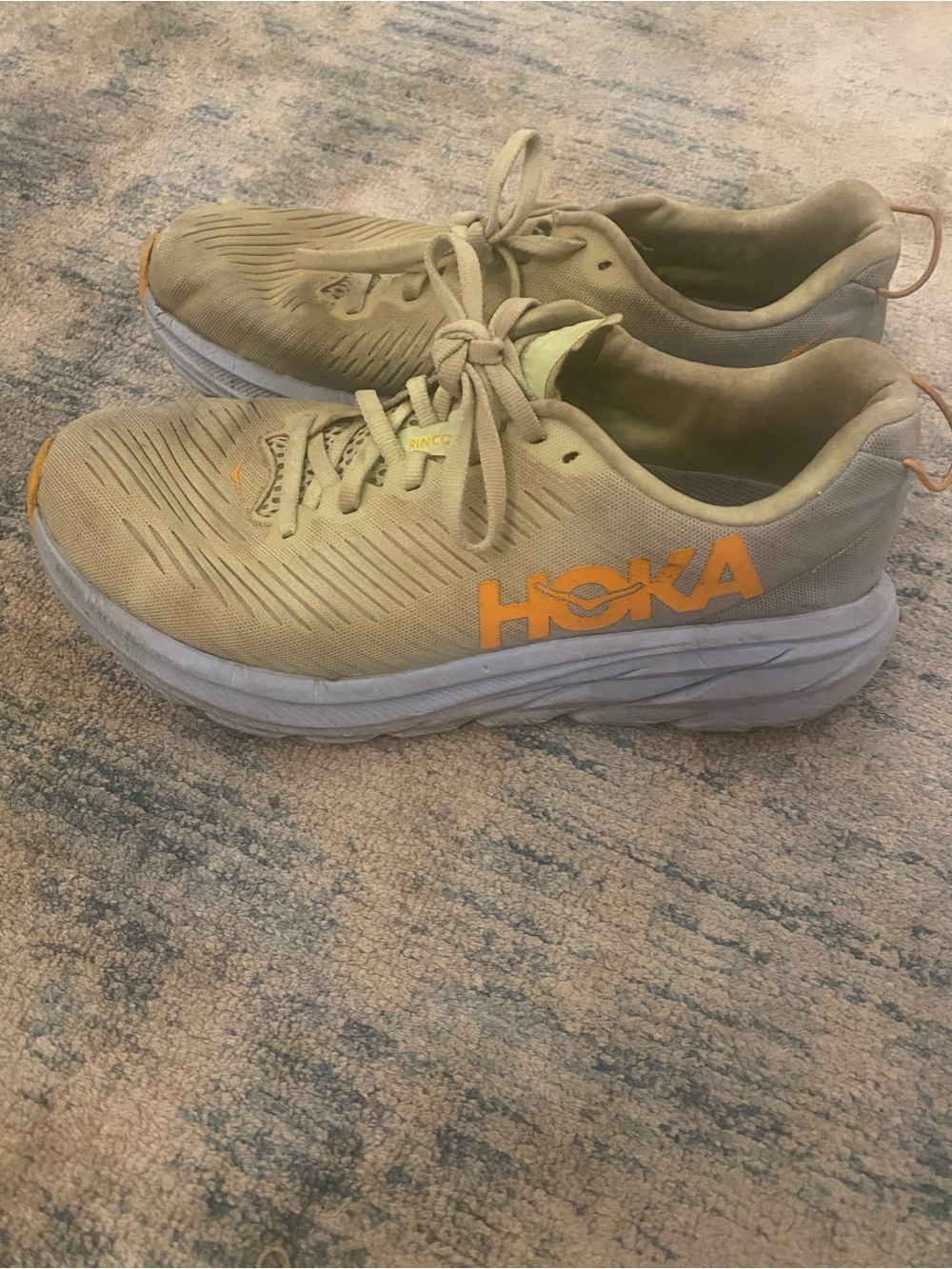 Hoka - Picture 2 of 4